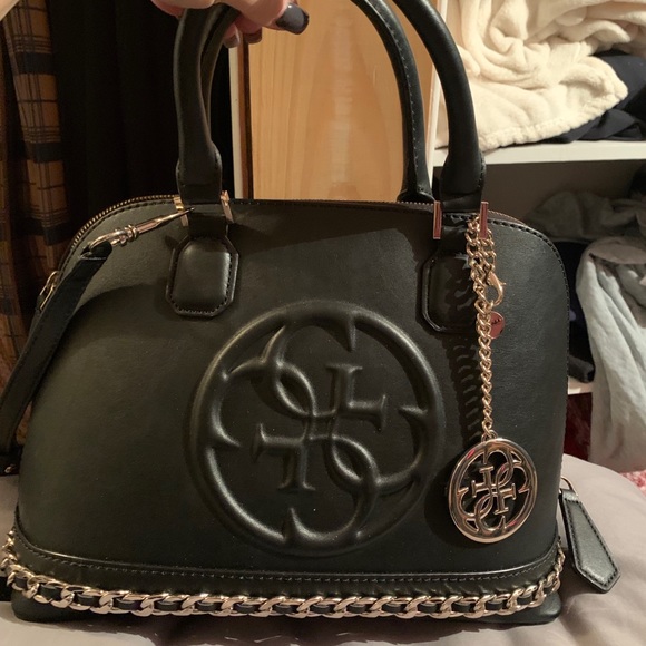 Guess - Picture 1 of 9